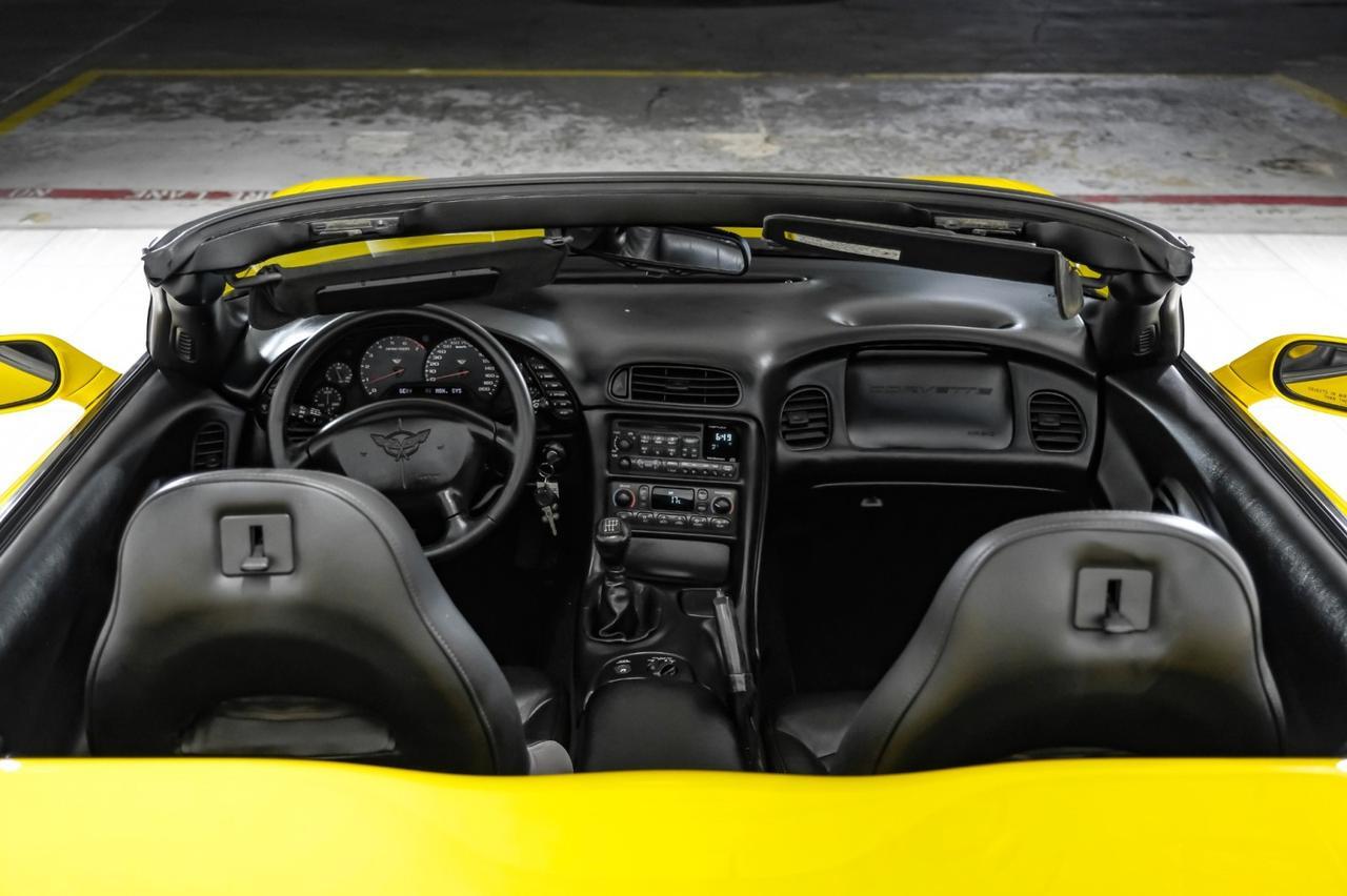 2000 Chevrolet Corvette Convertible HEADUP DISPLAY LEATHER SEATS BOSE SOUND CRUISE CONTROL ALLOY WHEELS Carrollton TX