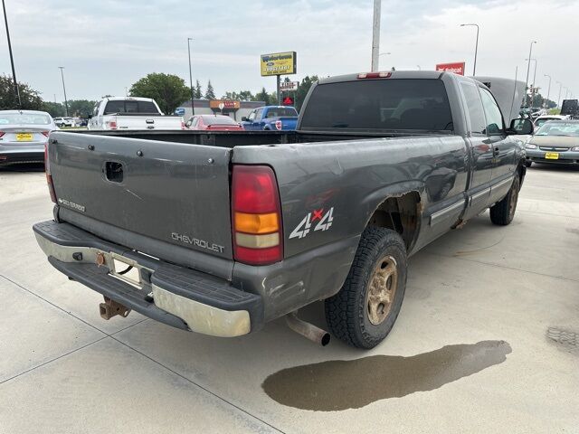 2000 Chevrolet Silverado 1500 LS Watertown SD