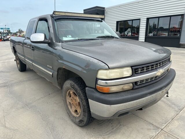 2000 Chevrolet Silverado 1500 LS Watertown SD