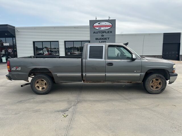 2000 Chevrolet Silverado 1500 LS Watertown SD