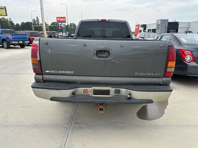 2000 Chevrolet Silverado 1500 LS Watertown SD