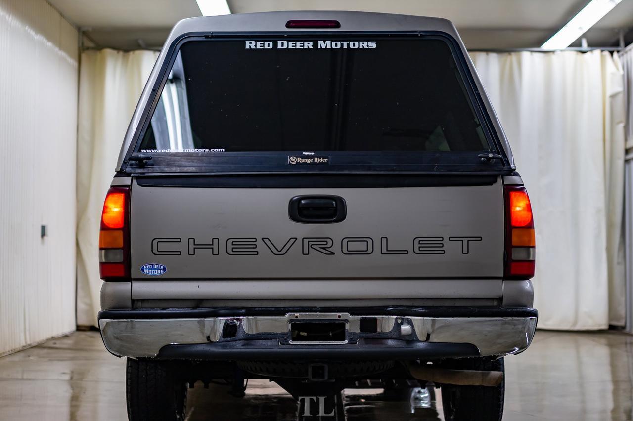 2000 Chevrolet Silverado 2500 4x4 Reg Cab LT Longbox Topper Red Deer AB