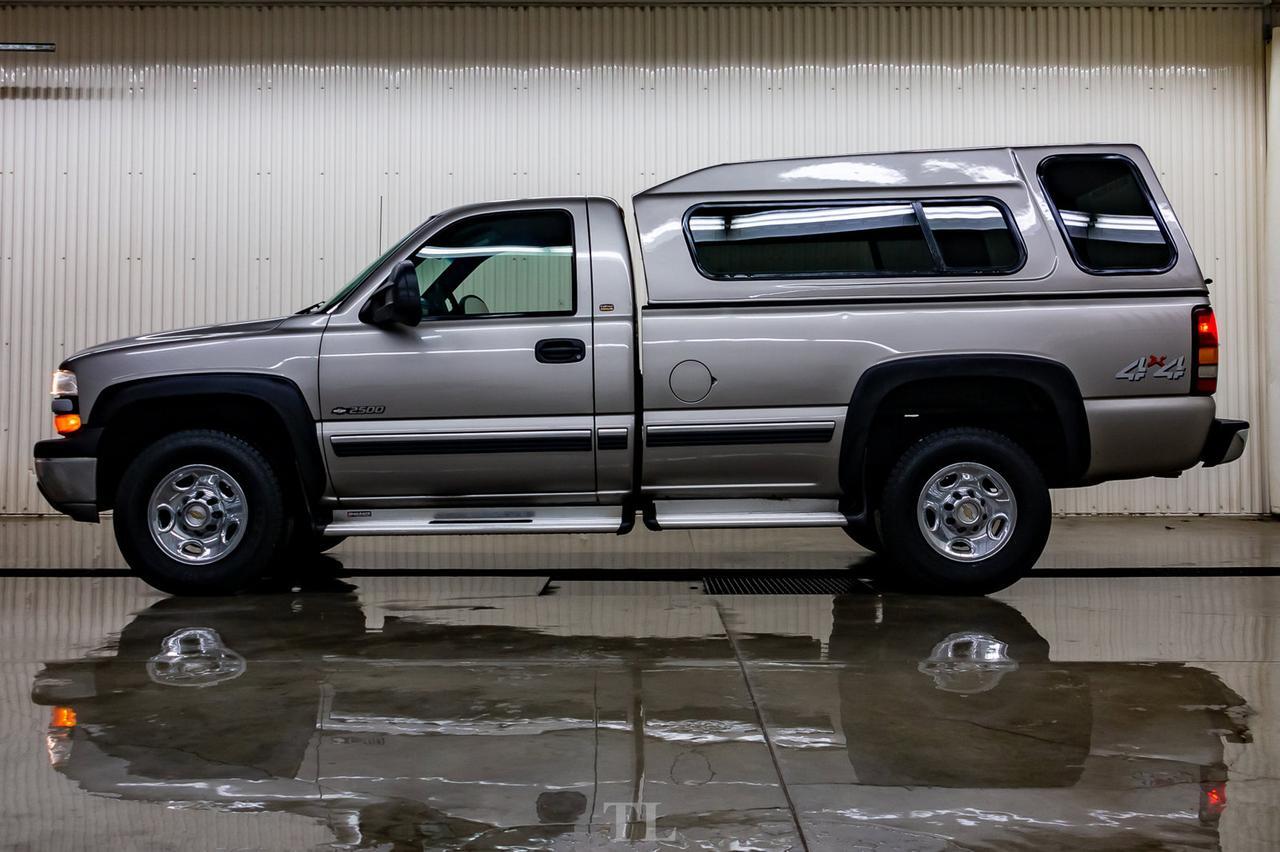 2000 Chevrolet Silverado 2500 4x4 Reg Cab LT Longbox Topper Red Deer AB
