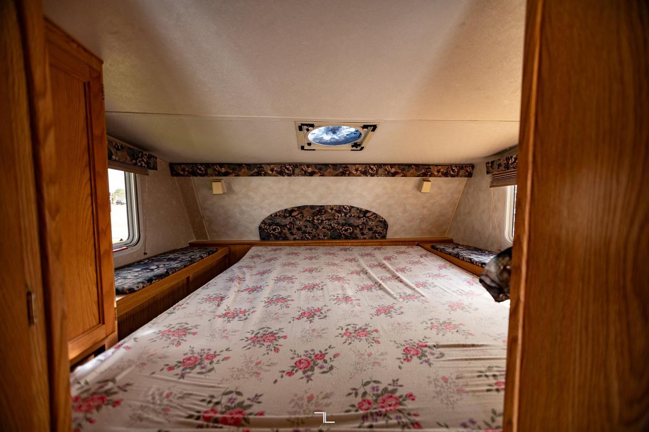 2000 Citation 4 Seasons Truck Camper Red Deer AB