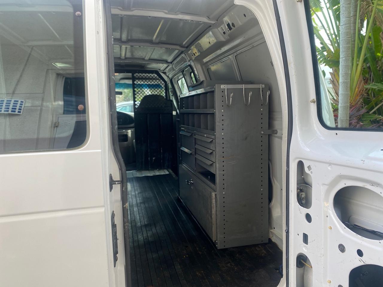 2000 Ford Econoline Cargo Van LOW MILES 68,046 Pompano Beach FL