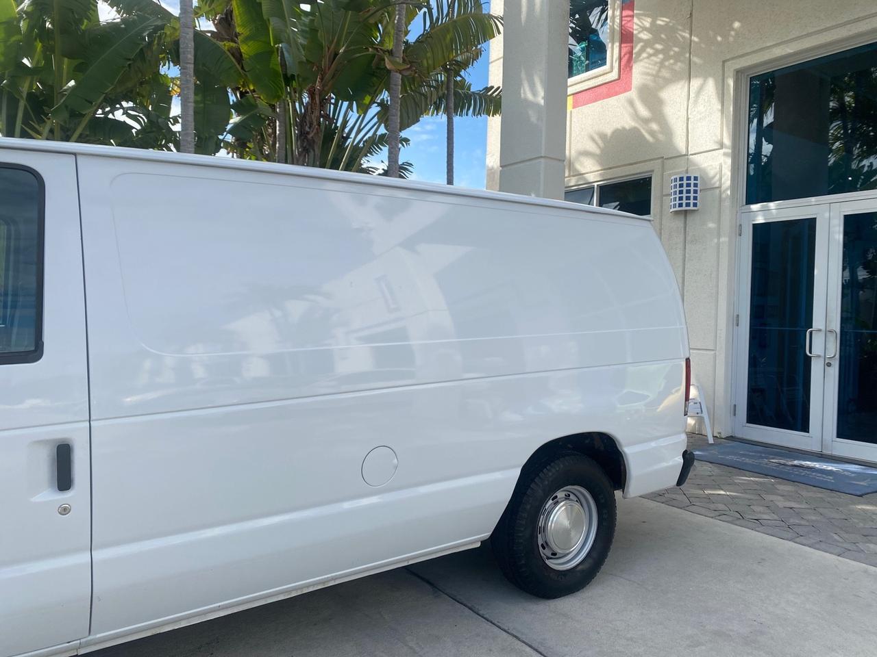 2000 Ford Econoline Cargo Van LOW MILES 68,046 Pompano Beach FL