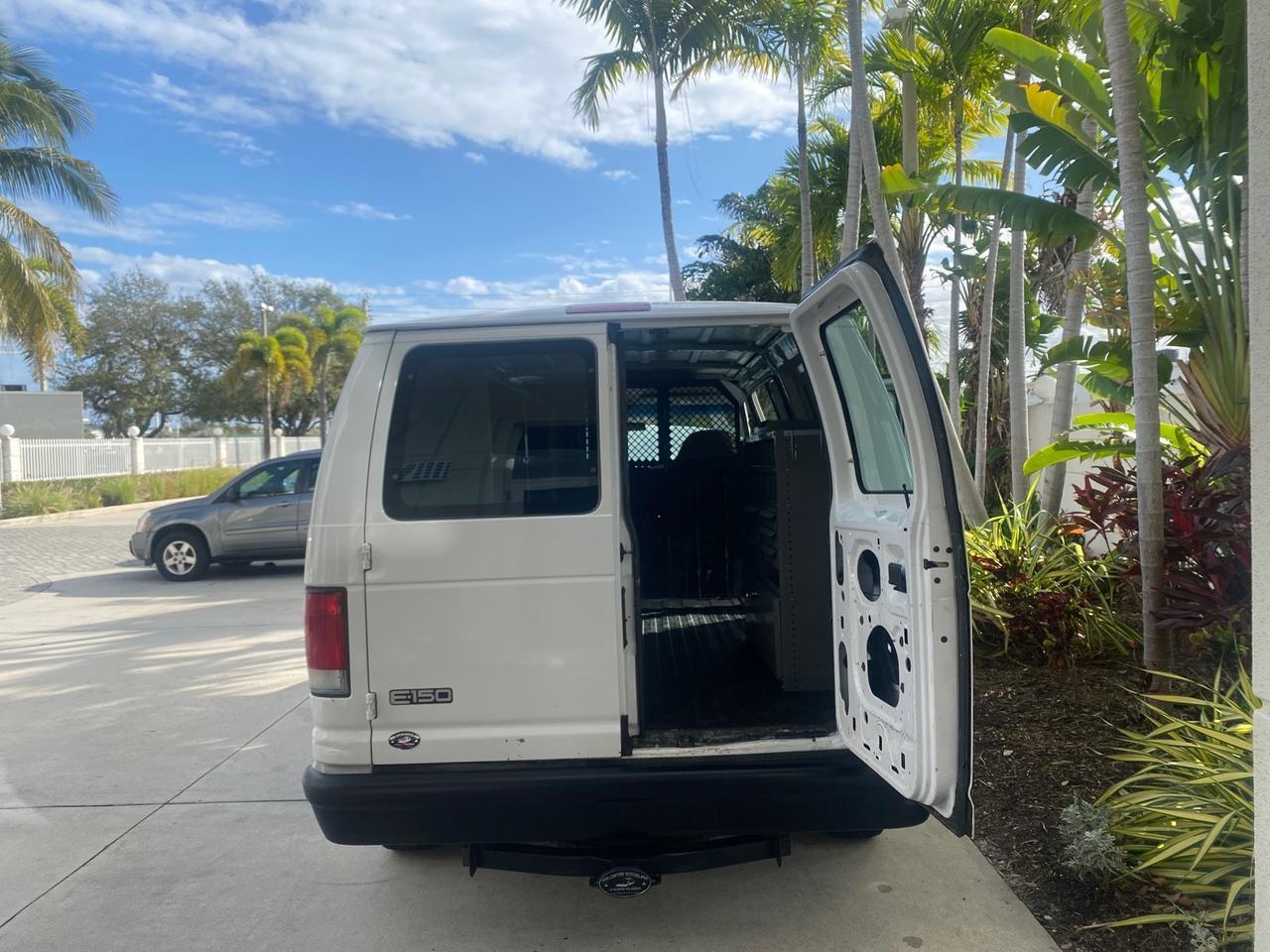 2000 Ford Econoline Cargo Van LOW MILES 68,046 Pompano Beach FL