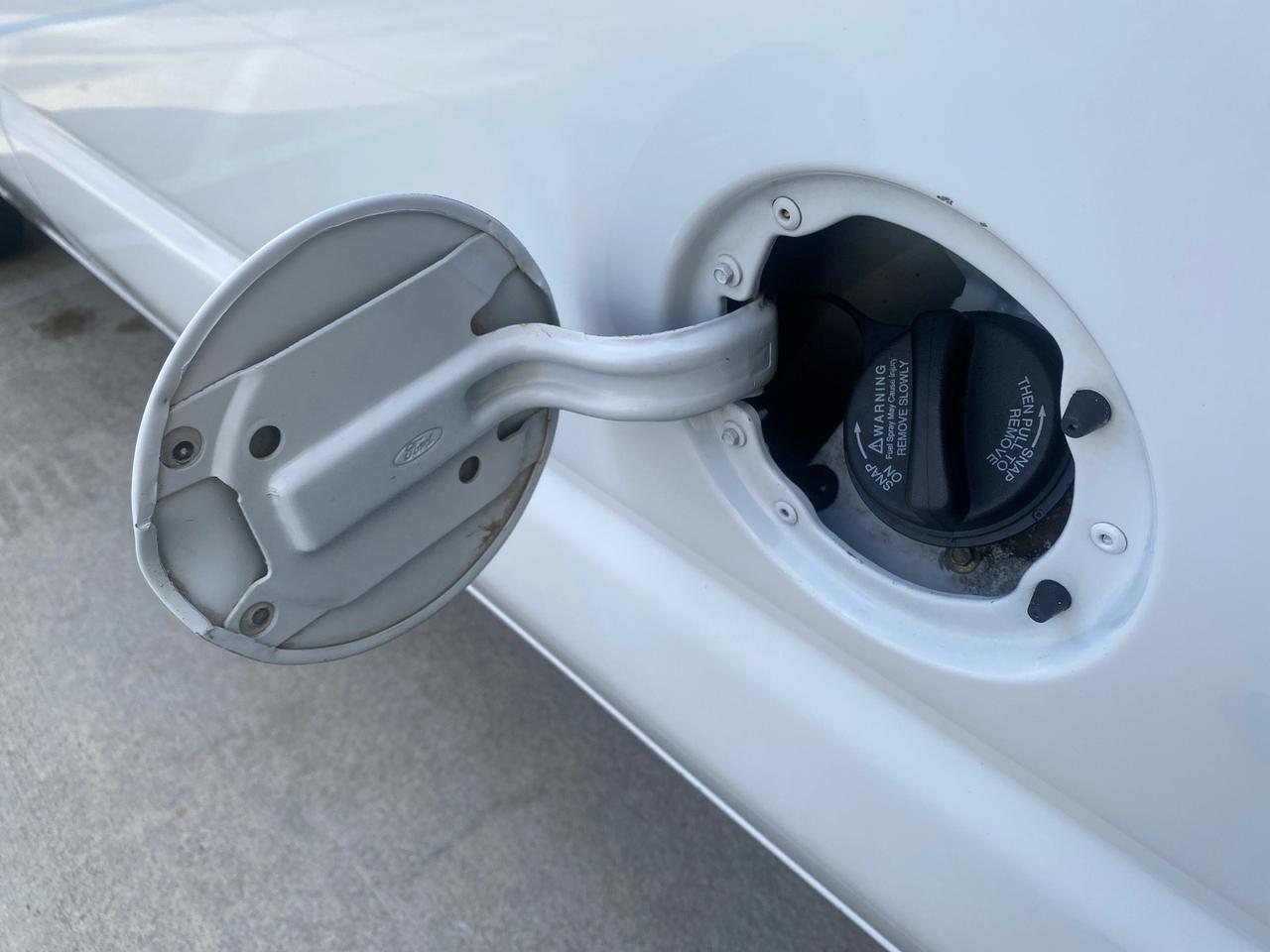 2000 Ford Econoline Cargo Van LOW MILES 68,046 Pompano Beach FL