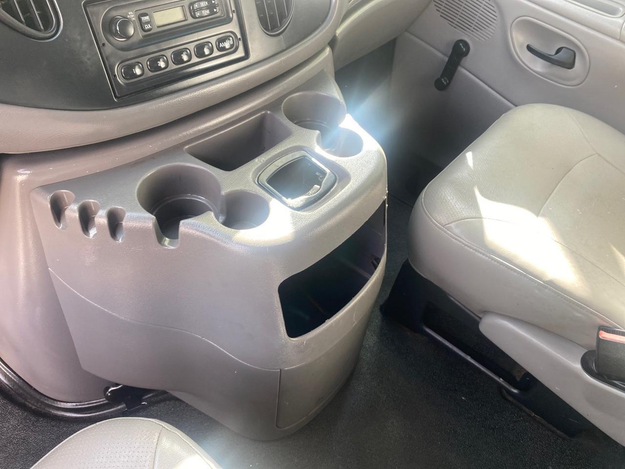 2000 Ford Econoline Cargo Van LOW MILES 68,046 Pompano Beach FL