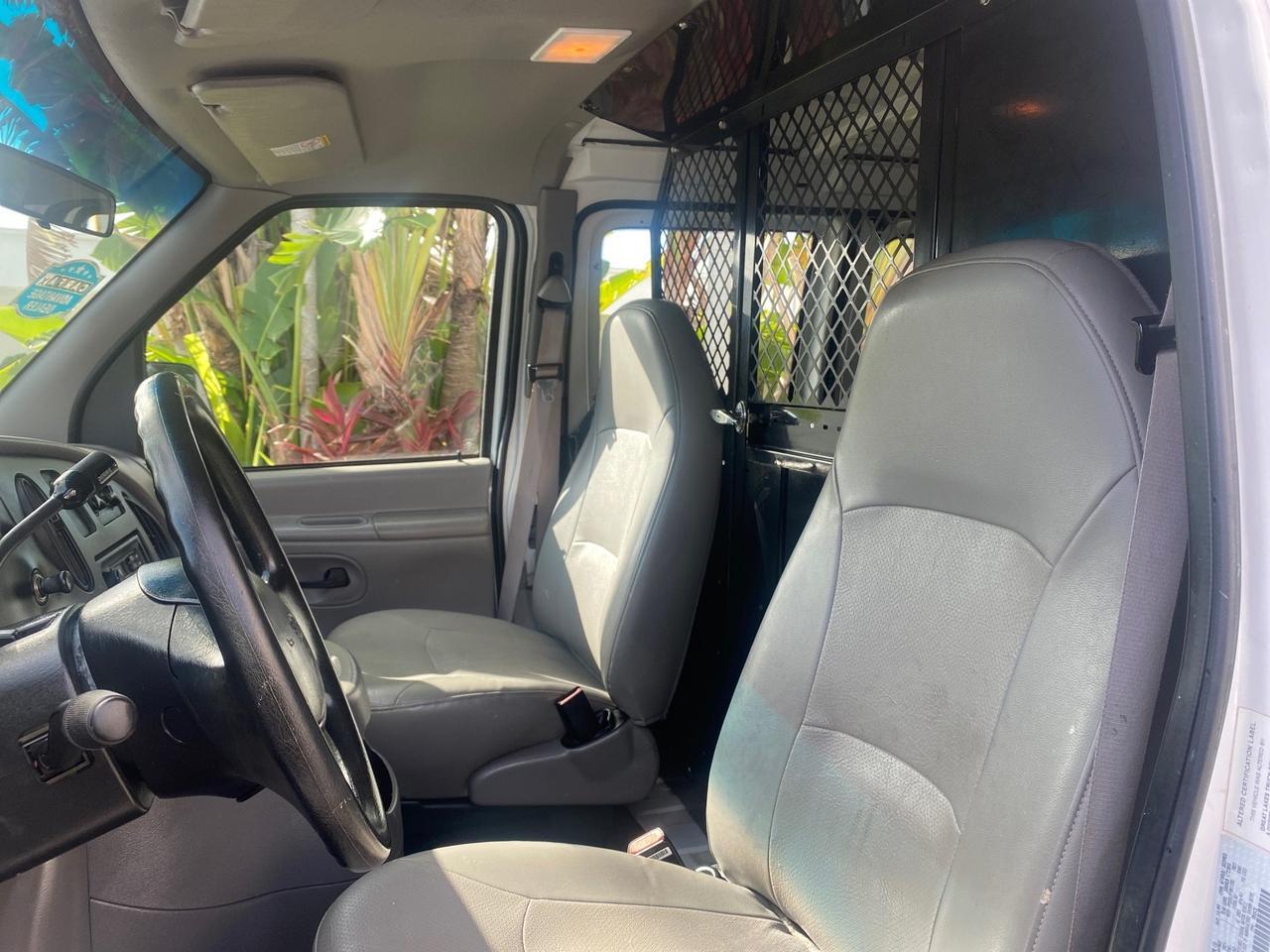 2000 Ford Econoline Cargo Van LOW MILES 68,046 Pompano Beach FL