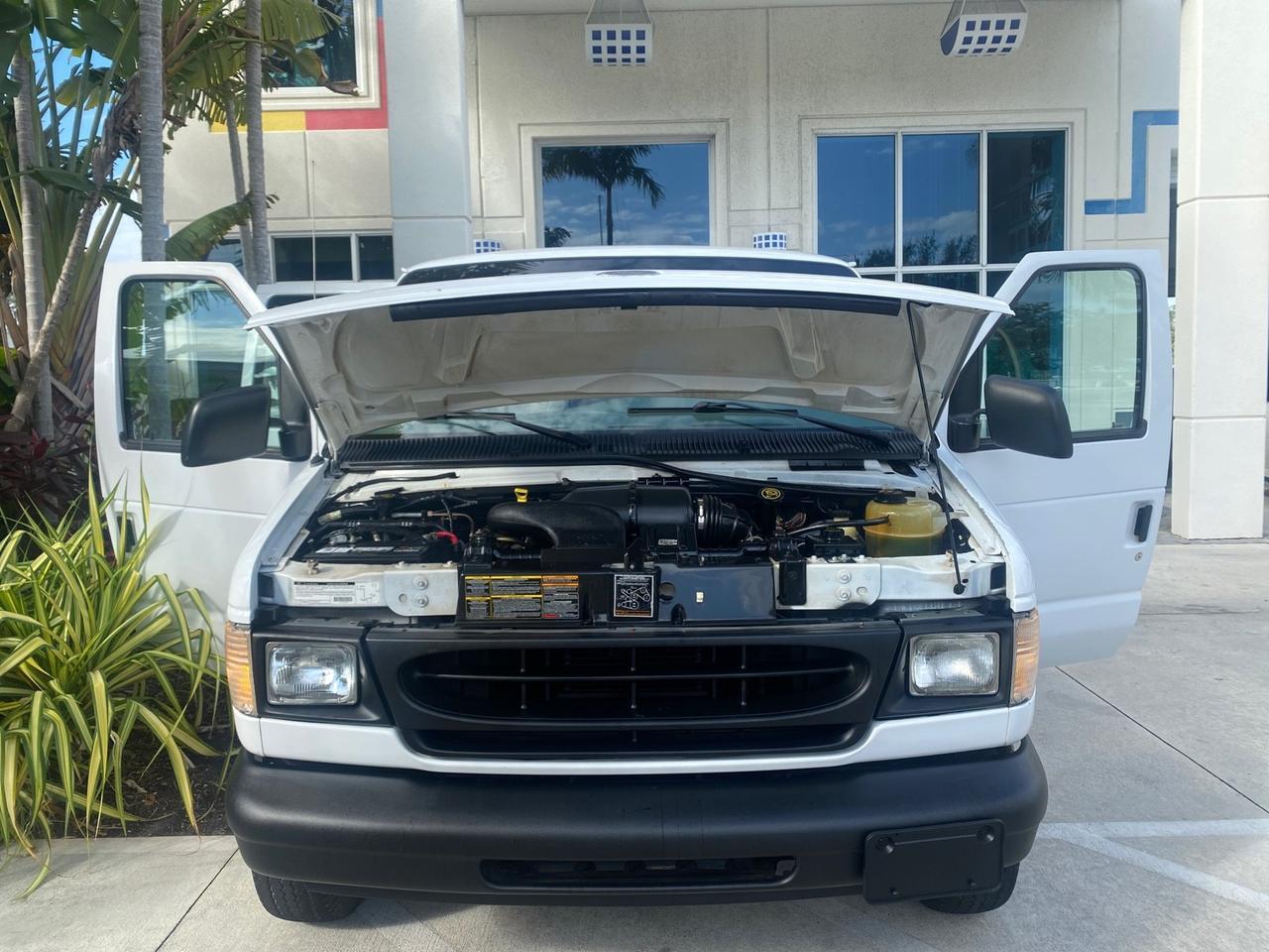 2000 Ford Econoline Cargo Van LOW MILES 68,046 Pompano Beach FL