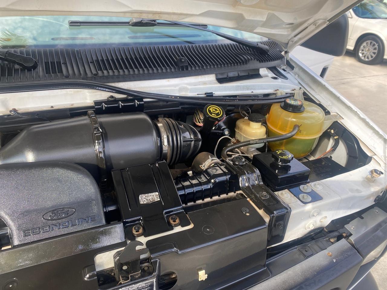 2000 Ford Econoline Cargo Van LOW MILES 68,046 Pompano Beach FL