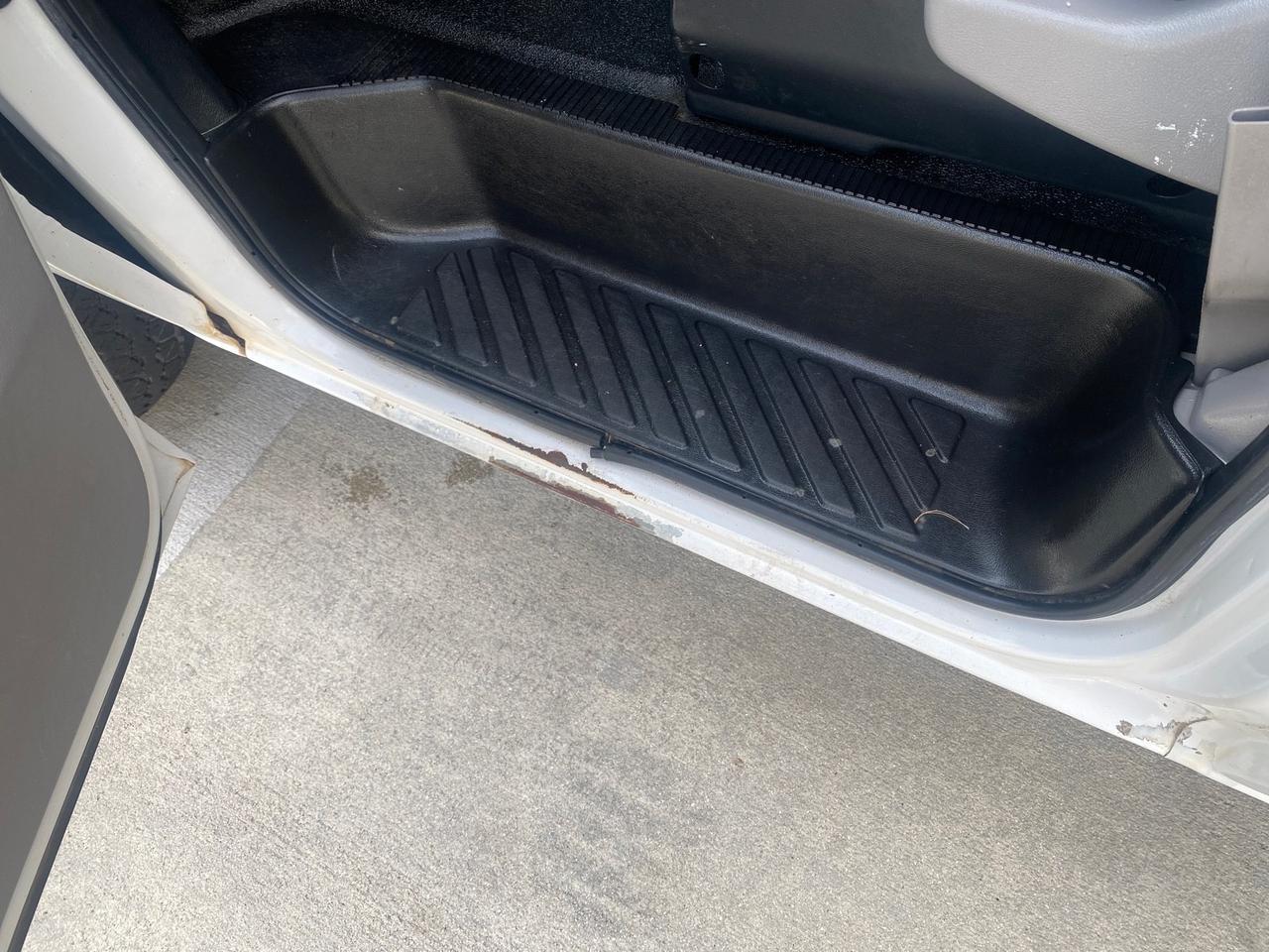 2000 Ford Econoline Cargo Van LOW MILES 68,046 Pompano Beach FL