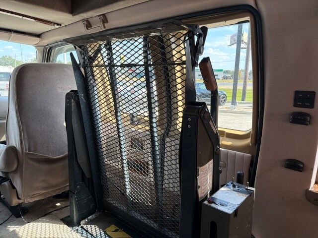 2000 Ford Econoline Cargo Van Recreational Lafayette LA