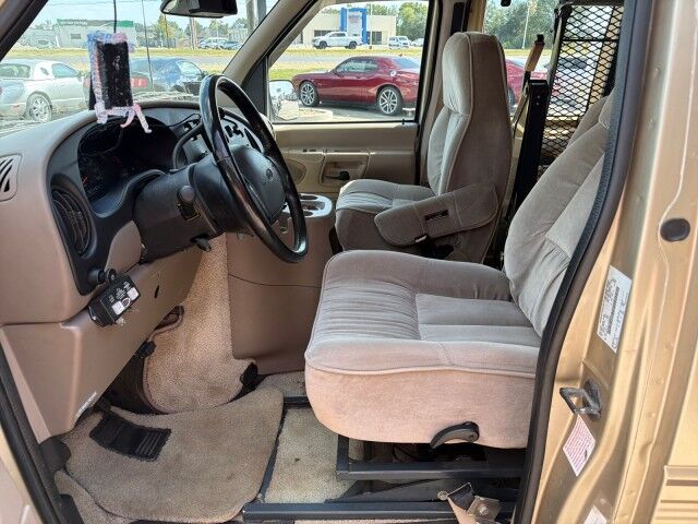 2000 Ford Econoline Cargo Van Recreational Lafayette LA