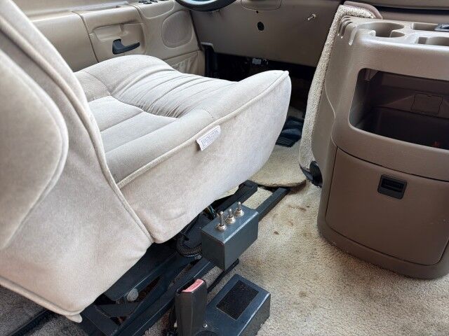 2000 Ford Econoline Cargo Van Recreational Lafayette LA