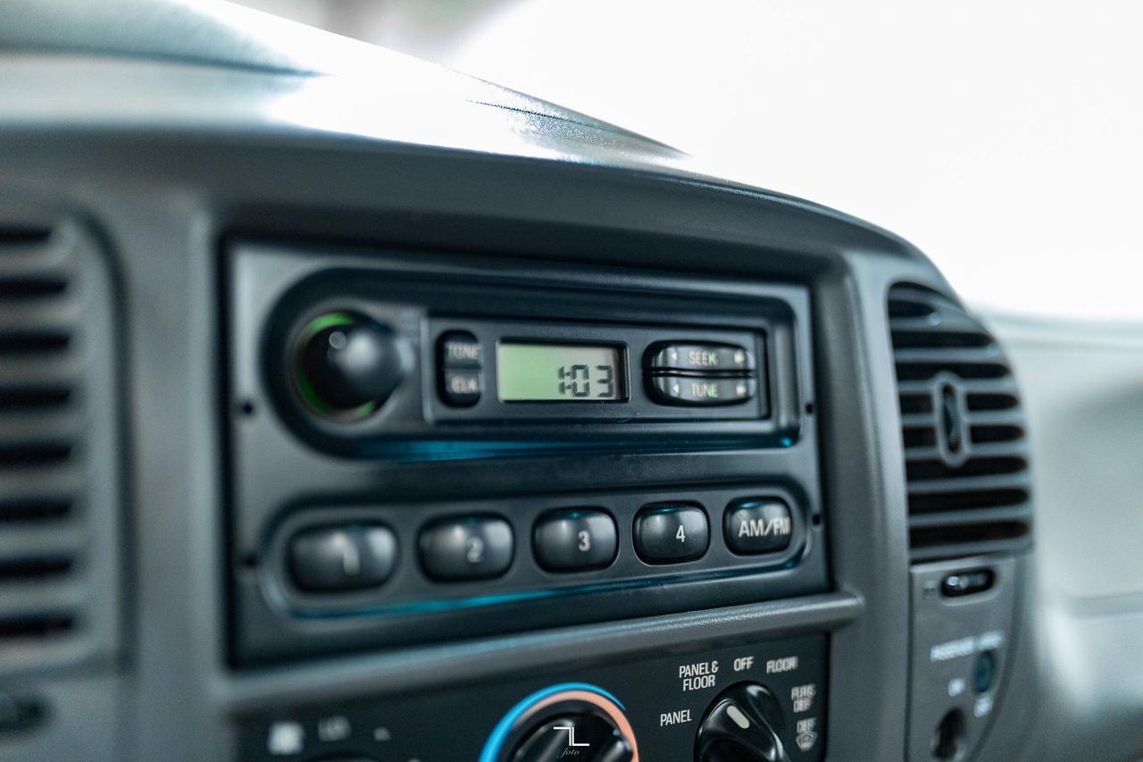 2000 Ford F-150 4x2 Reg Cab XL Short Box Red Deer AB