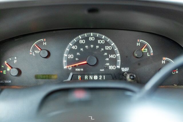 2000 Ford F-150 4x2 Reg Cab XL Short Box Red Deer AB