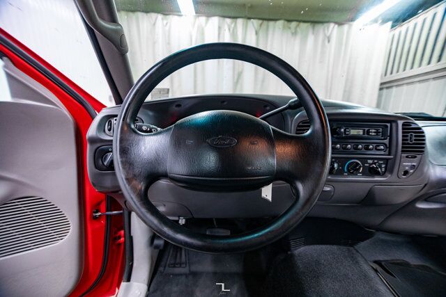 2000 Ford F-150 4x2 Reg Cab XL Short Box Red Deer AB