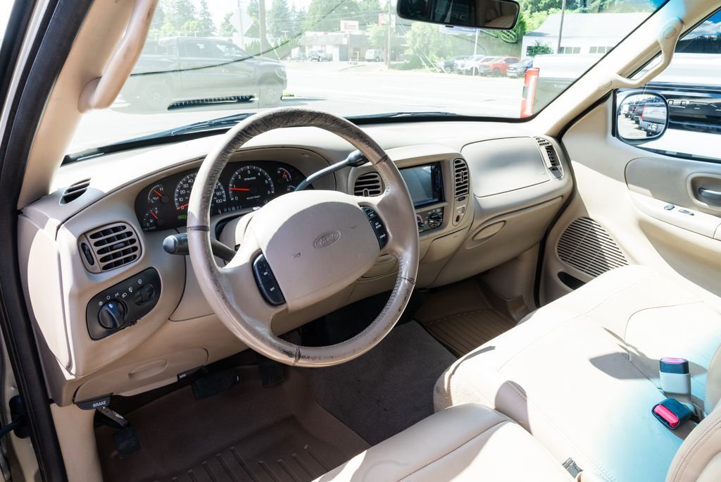 2000 Ford F-150 Lariat Milwaukie OR