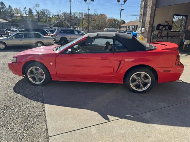 2000 Ford Mustang North Versailles PA