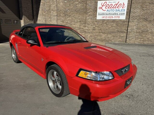2000 Ford Mustang