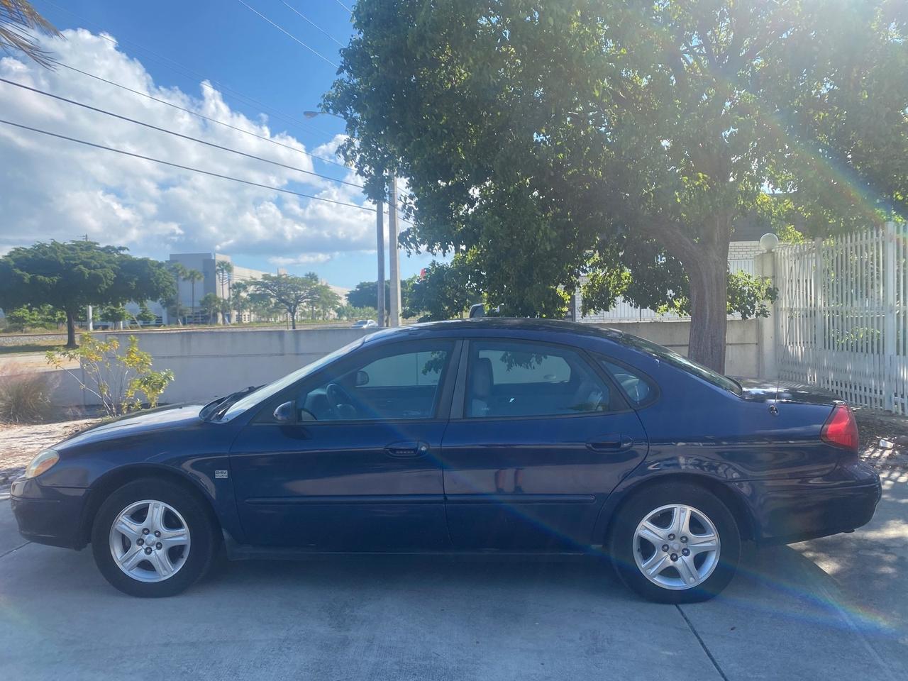 2000 Ford Taurus SEL Pompano Beach FL