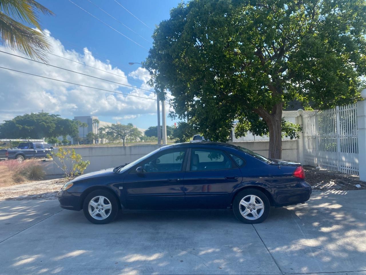 2000 Ford Taurus SEL Pompano Beach FL