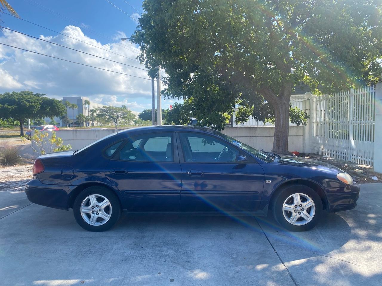 2000 Ford Taurus SEL Pompano Beach FL