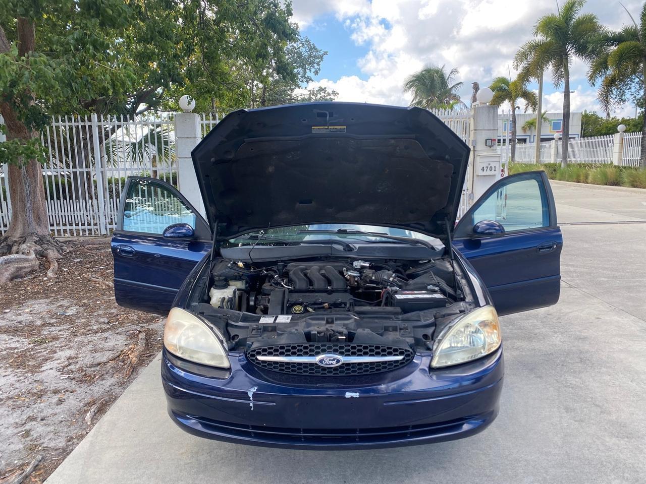 2000 Ford Taurus SEL Pompano Beach FL