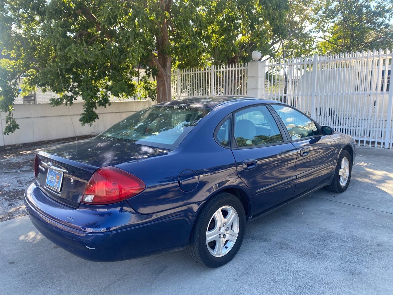 2000 Ford Taurus SEL Pompano Beach FL