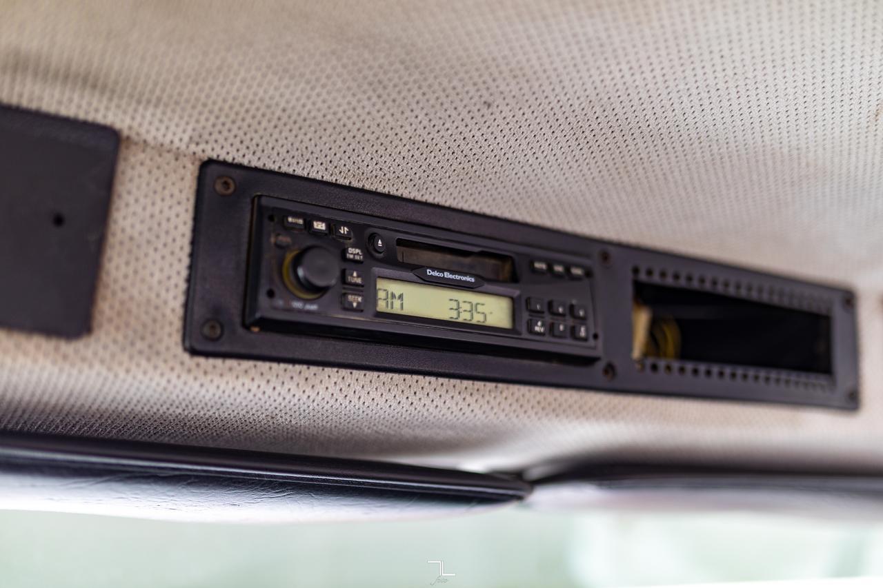 2000 Freightliner FL112 Daycab Truck/Tractor Diesel Red Deer AB