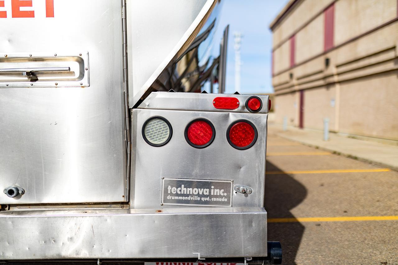2000 Freightliner FL80 Day Cab SS Water Tanker Diesel Red Deer AB