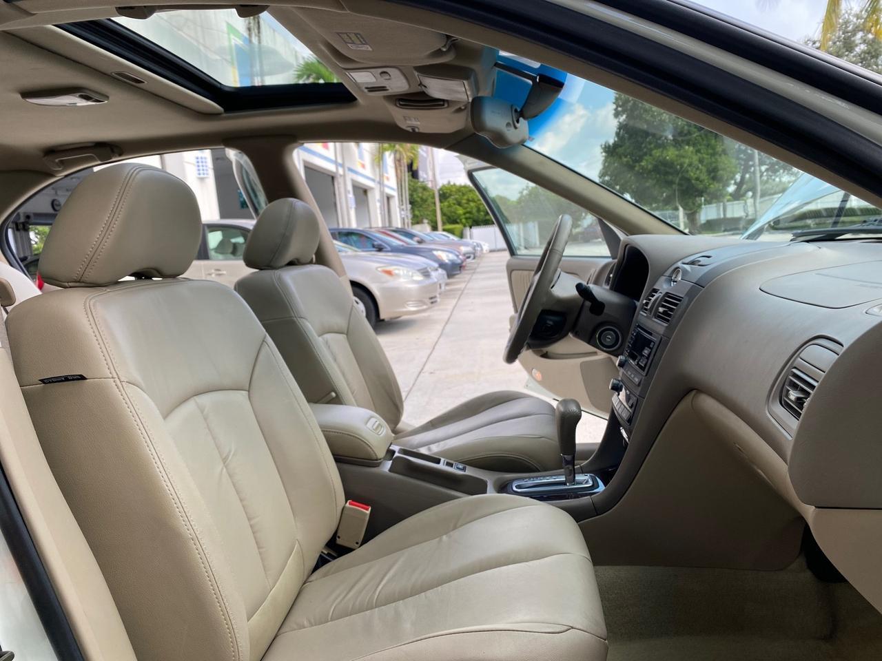 2000 INFINITI I30 Touring LOW MILES 27,139 1 OWNER Pompano Beach FL