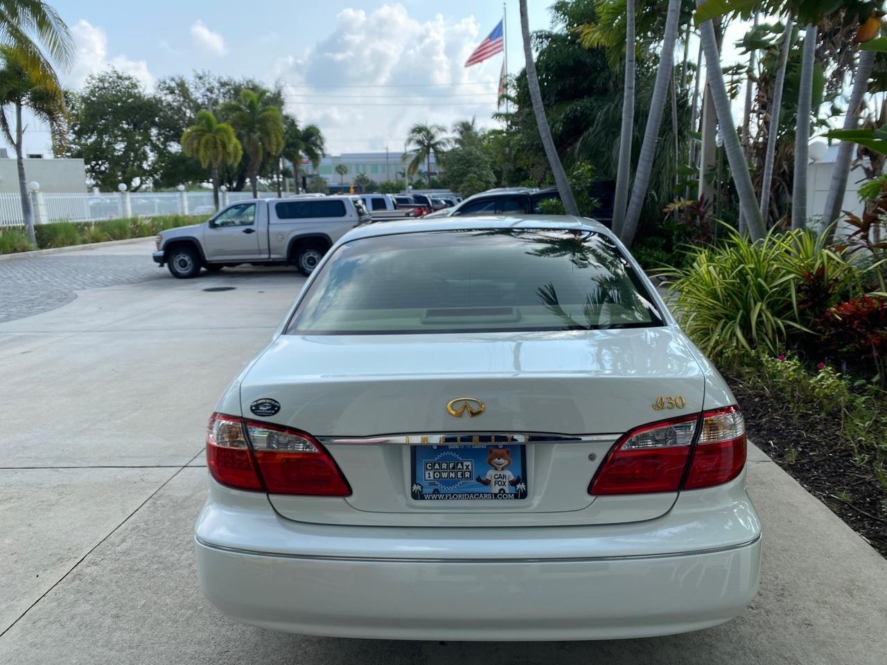 2000 INFINITI I30 Touring LOW MILES 27,139 1 OWNER Pompano Beach FL