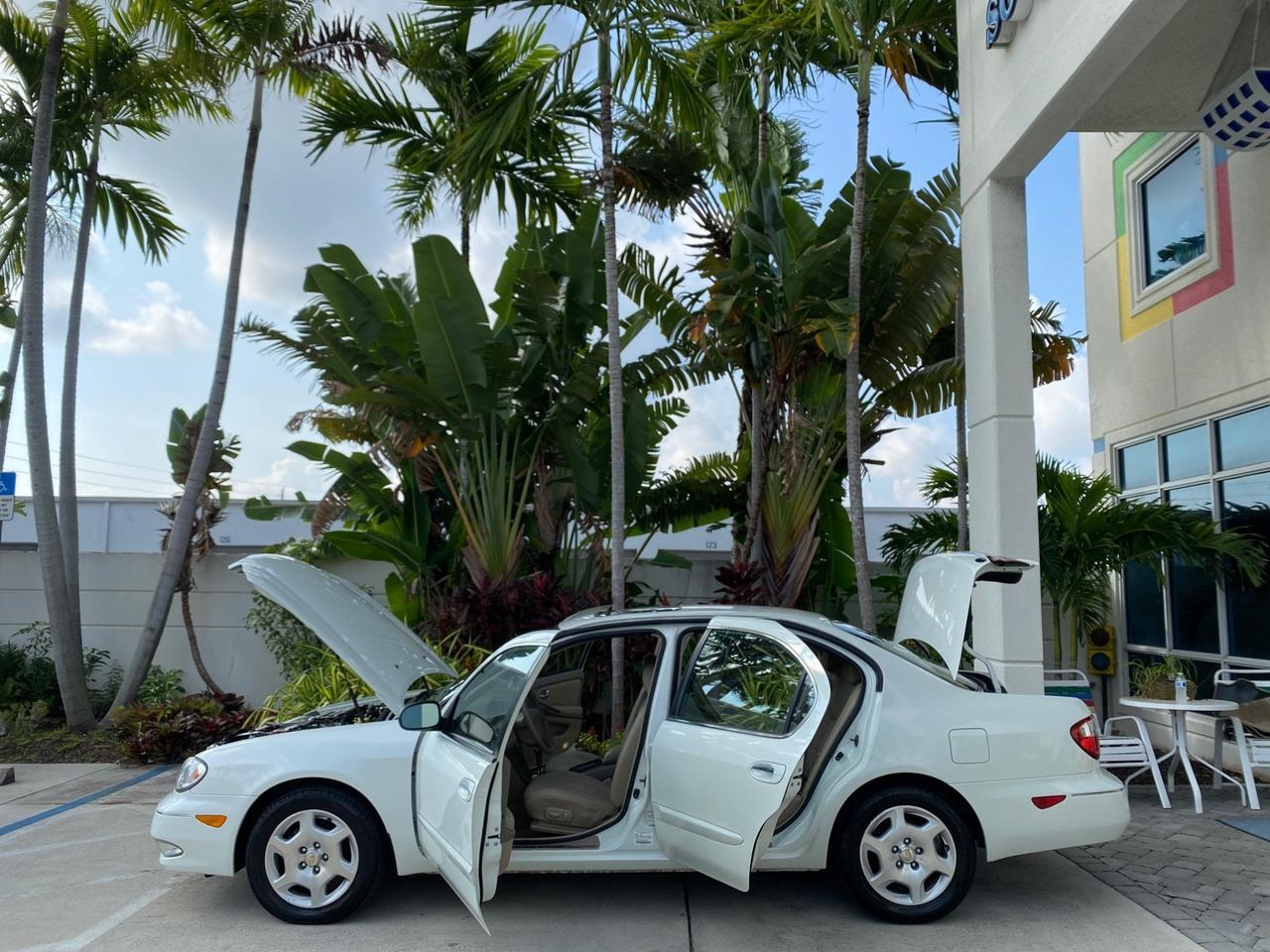 2000 INFINITI I30 Touring LOW MILES 27,139 1 OWNER Pompano Beach FL