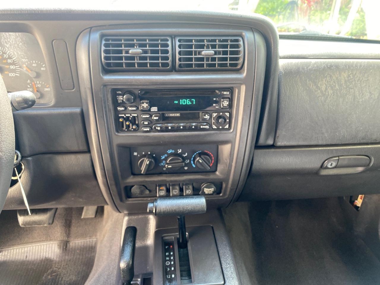 2000 Jeep Cherokee Sport 1 OWNER 4X4 AC 4.0 6YL Pompano Beach FL