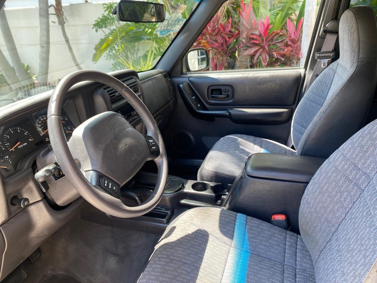 2000 Jeep Cherokee Sport 1 OWNER 4X4 AC 4.0 6YL Pompano Beach FL