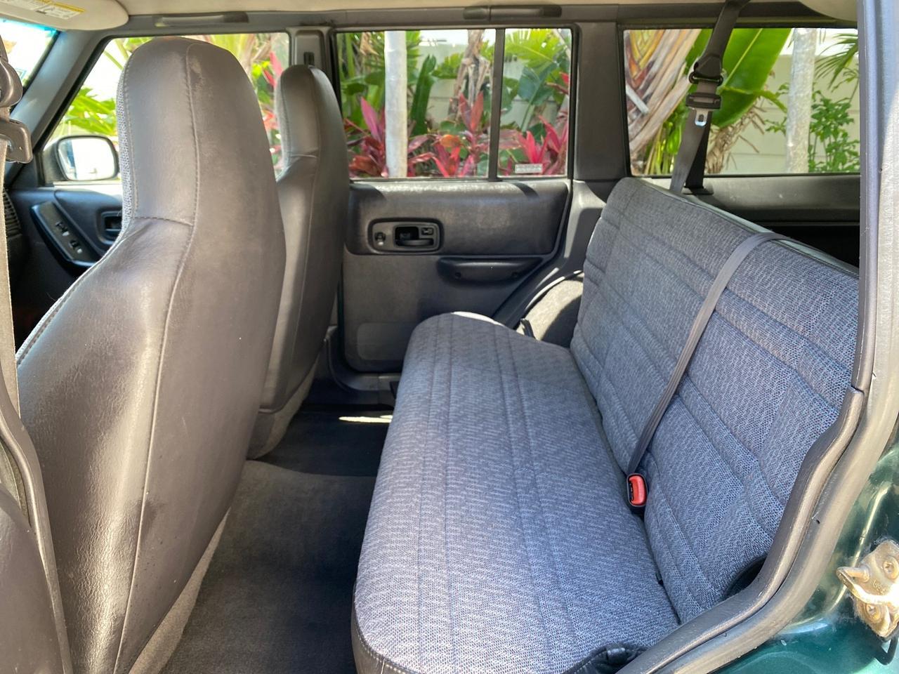 2000 Jeep Cherokee Sport 1 OWNER 4X4 AC 4.0 6YL Pompano Beach FL