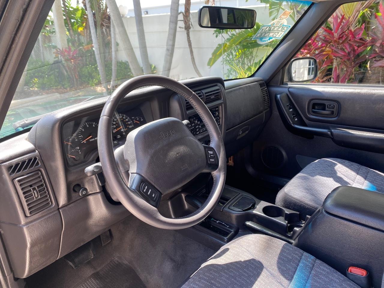 2000 Jeep Cherokee Sport 1 OWNER 4X4 AC 4.0 6YL Pompano Beach FL
