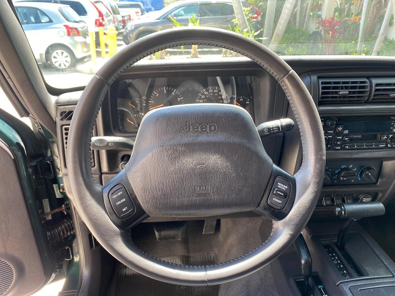 2000 Jeep Cherokee Sport 1 OWNER 4X4 AC 4.0 6YL Pompano Beach FL