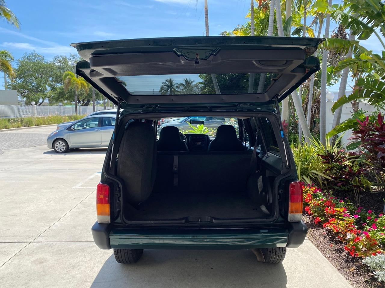2000 Jeep Cherokee Sport 1 OWNER 4X4 AC 4.0 6YL Pompano Beach FL