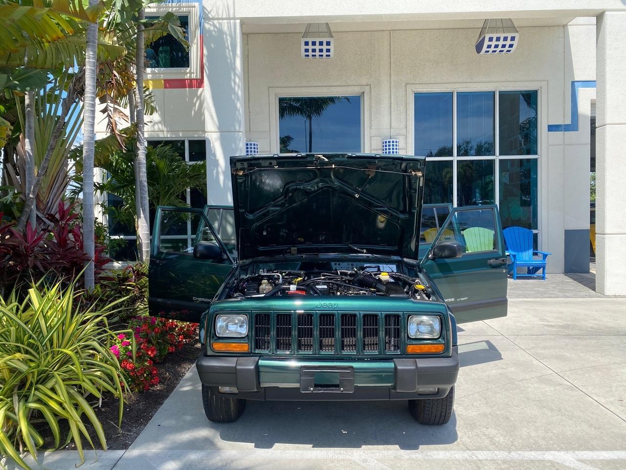 2000 Jeep Cherokee Sport 1 OWNER 4X4 AC 4.0 6YL Pompano Beach FL