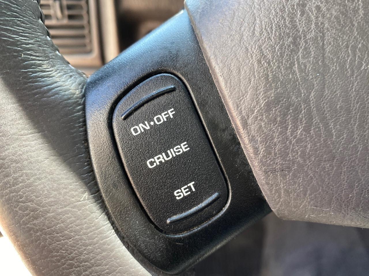 2000 Jeep Cherokee Sport 1 OWNER 4X4 AC 4.0 6YL Pompano Beach FL