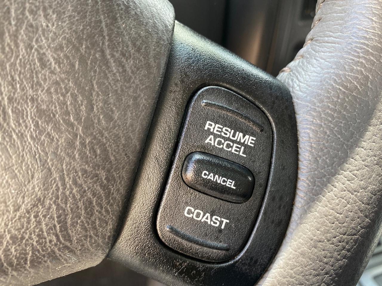 2000 Jeep Cherokee Sport 1 OWNER 4X4 AC 4.0 6YL Pompano Beach FL