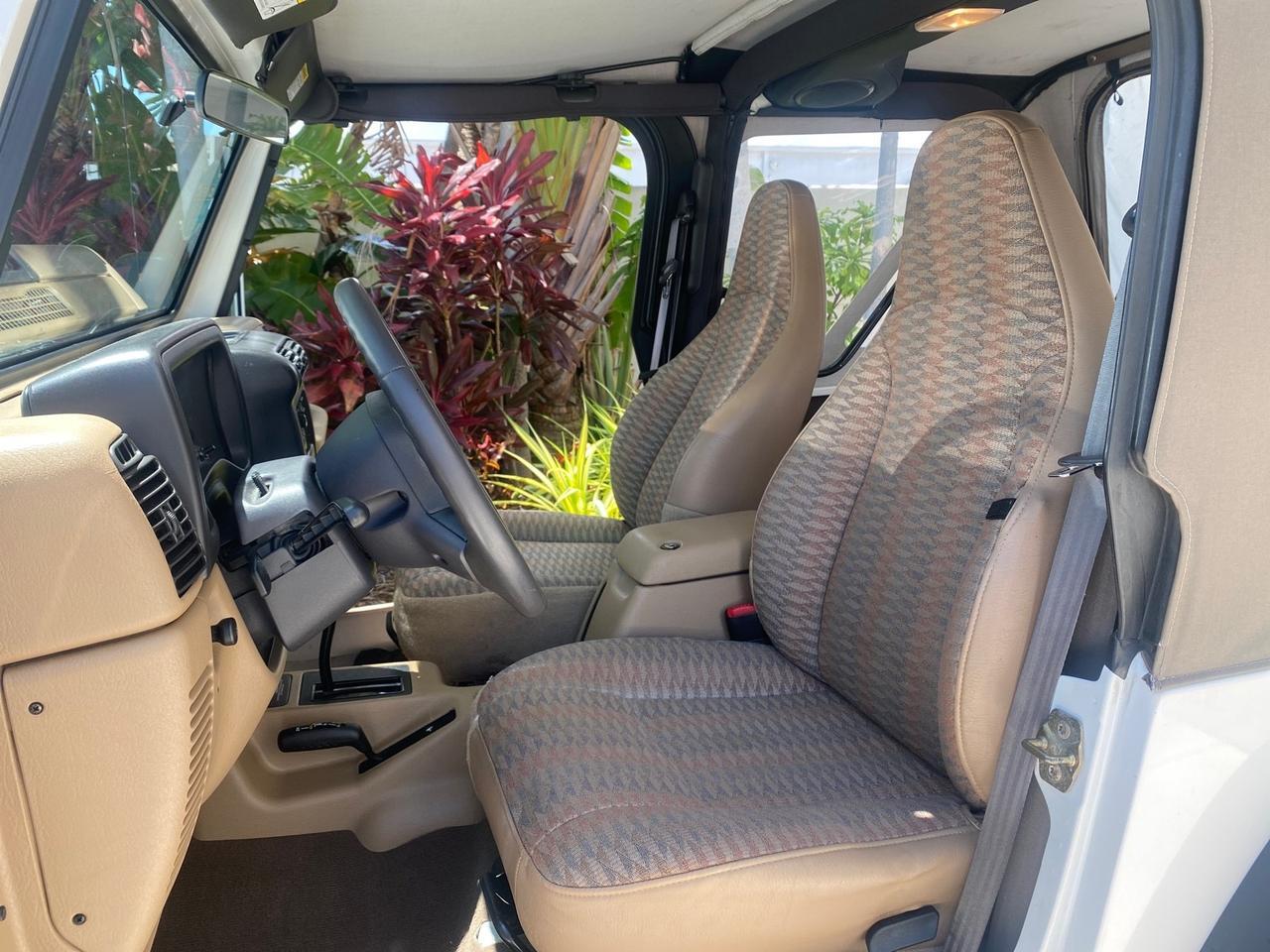 2000 Jeep Wrangler 4x4 AUTO AC Sport LOW MILES 69,222 Pompano Beach FL
