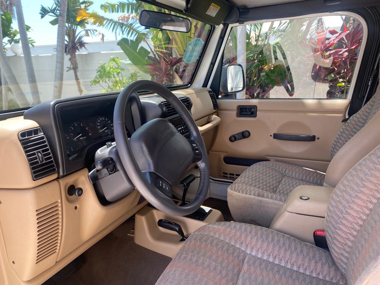 2000 Jeep Wrangler 4x4 AUTO AC Sport LOW MILES 69,222 Pompano Beach FL