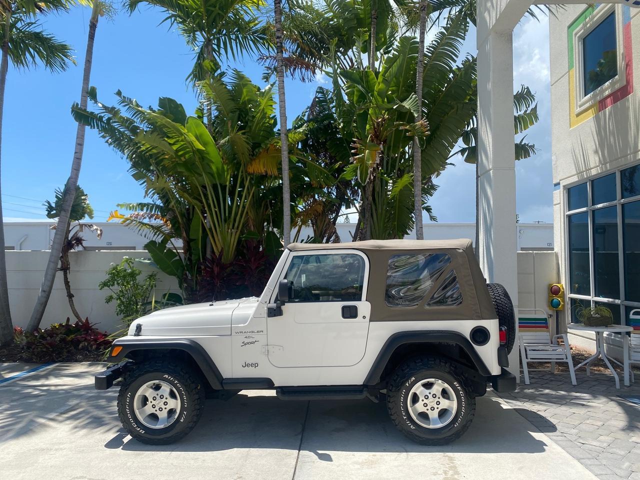 2000 Jeep Wrangler 4x4 AUTO AC Sport LOW MILES 69,222 Pompano Beach FL