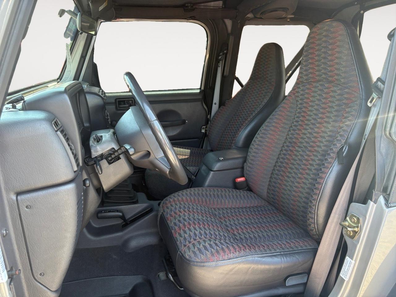 2000 Jeep Wrangler Sport 4.0L INLINE 6, MANUAL TRANSMISSION, BRUSH GUARD WITH HEAD LIGHTS, BLUETOOTH, LIFTED, LOW LOW MILEAGE, GREAT PRICE, THIS JEEP WON&apos;T LAST LONG, COME SEE IT TODAY! Virginia Beach VA