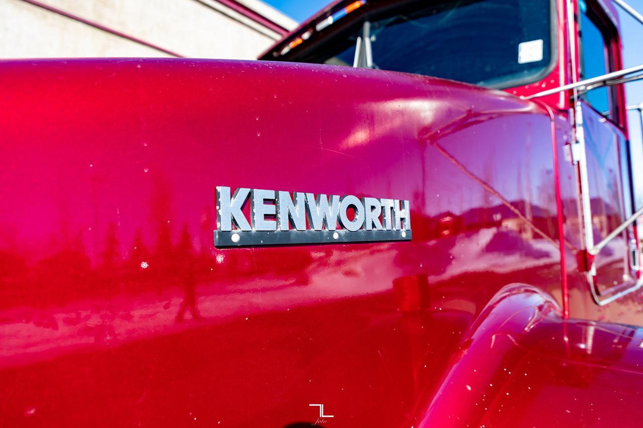 2000 Kenworth T-800 Daycab Tandem Tractor Heavy Specs Red Deer AB